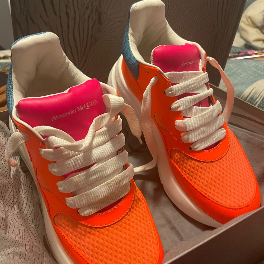 Alexander McQueen sneakers Size 39